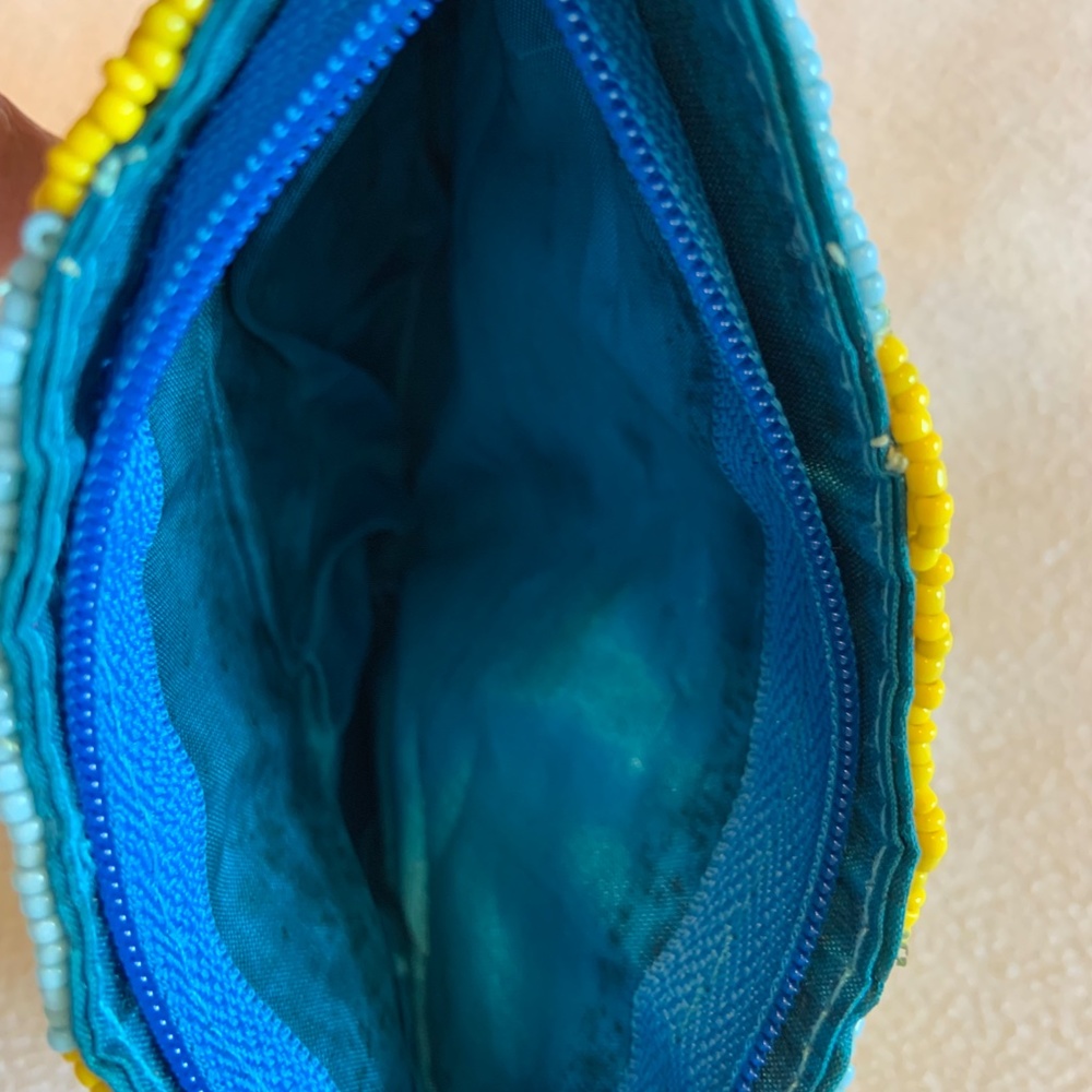 Small beaded bag - Picture 3 of 5